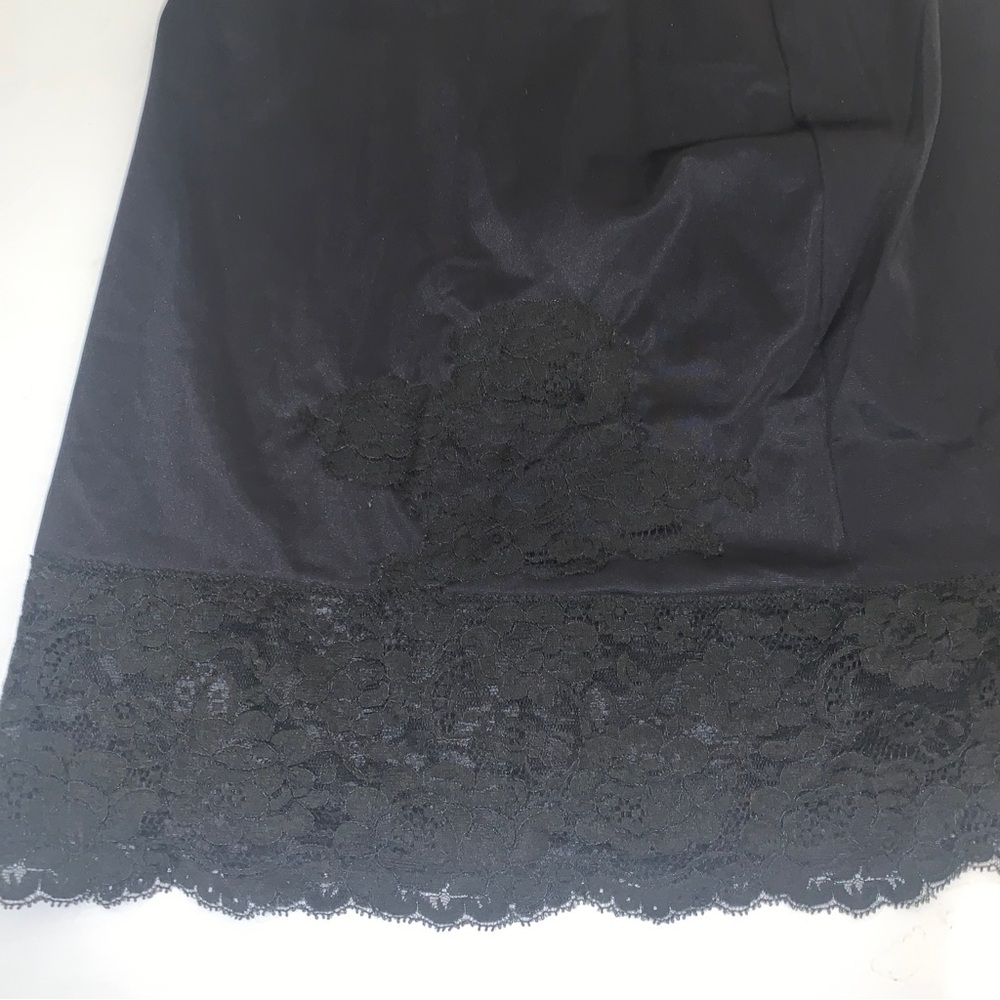 Vintage Wonder Maid Non Cling Black Lace Trimmed Nylon Half Slip W/ Slit Size M - Picture 7 of 14
